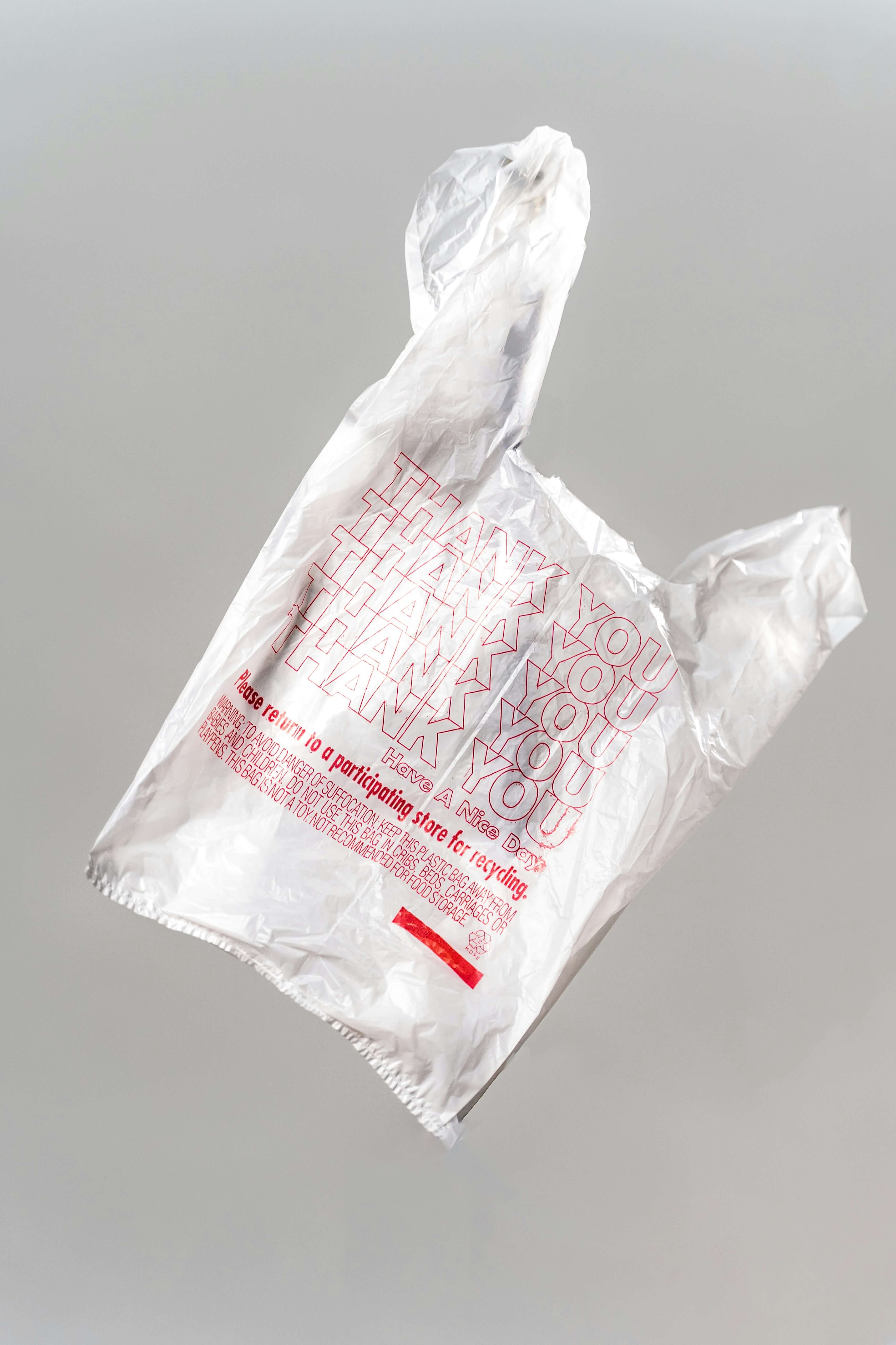 8割がプラスチックの生産制限に賛同、19カ国で意識調査